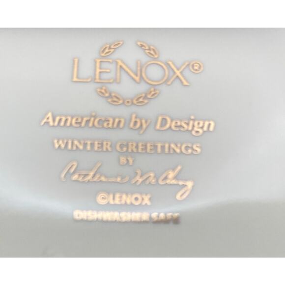 Lenox Winter Greetings Lidded Casserole Serving Dish 2QT Cardinal 870601 9.75" - Picture 4 of 14